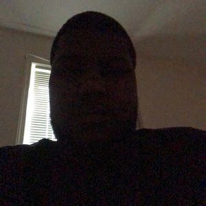 Meet your Posher, Emmanuel